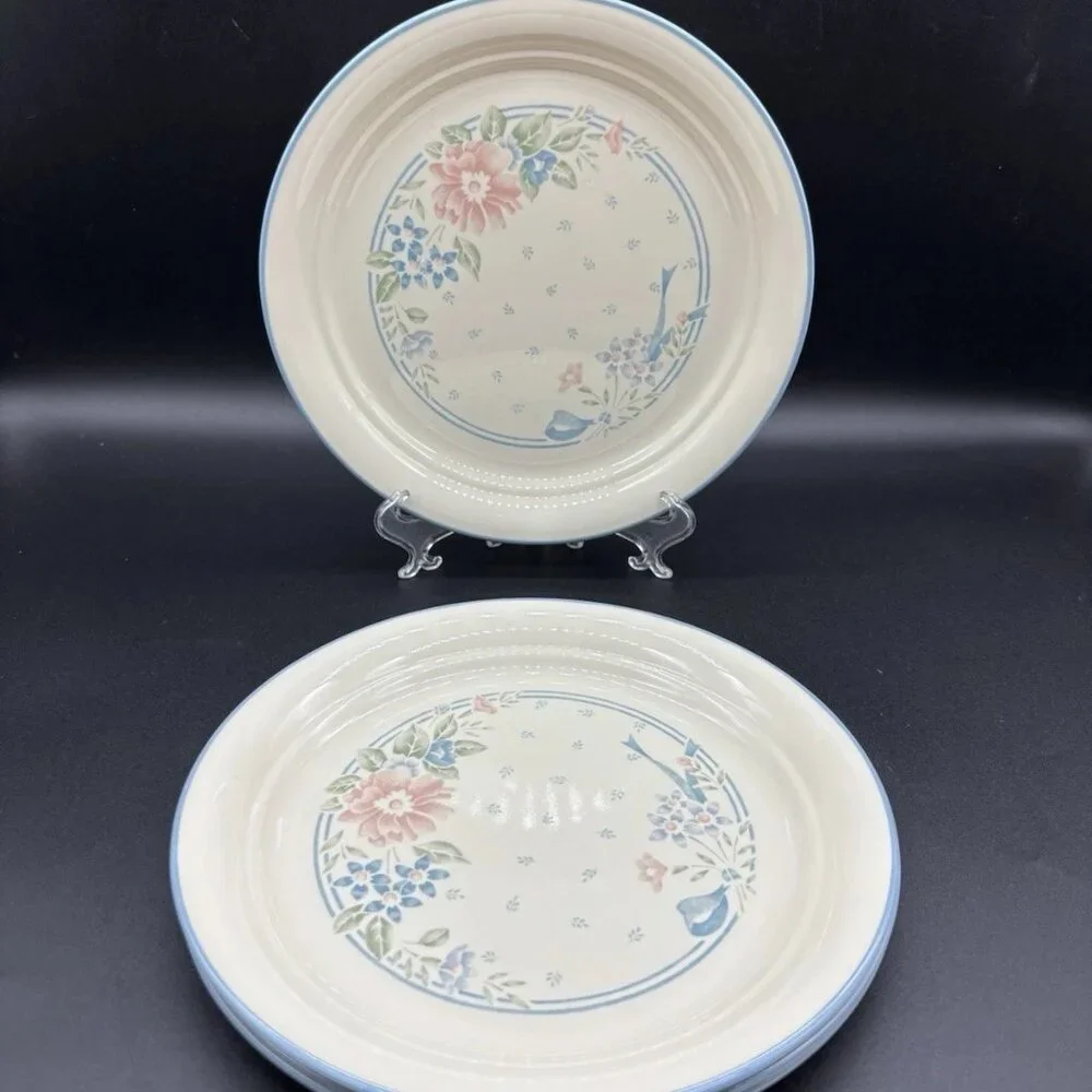 Corelle By Corning Symphony Lunchen Luncheon Plates Floral Blue Edge 8.5